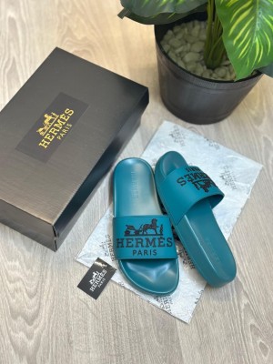 herme s paris embossed logo pool slides