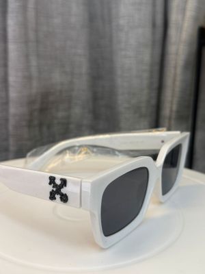 Off_White_8143
