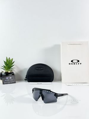 Oakley_0958_Black