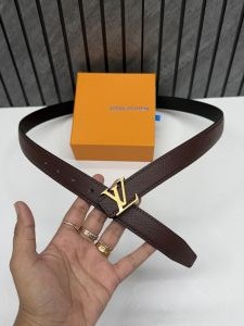 Louis_Vuitton_39_Coffee_Womans_Belt_With_originalBox_DustCover