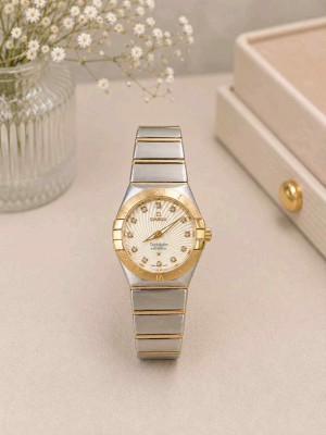 Omeg_a Constellation CoAxial Diamond Dial