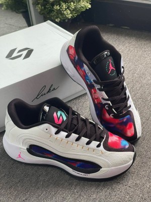 Nik e Jordan Luka 4 PE Donkicks