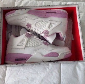 Nik e Jordan Retro 4 Pink Oreo