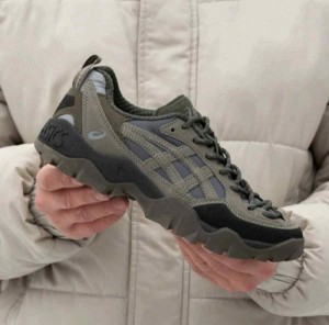 Asic s Gel Pickax Clay Grey