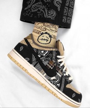 _Nike_Sb_Dunk_Low_Travis_Scott_Bandana