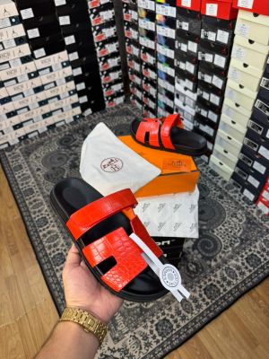 Herm.s Chypre Sandals Orange-Red Crocodile Embossed Texture