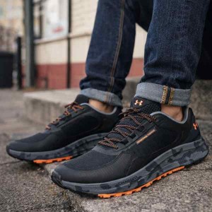 Under Armourr charged bandit trail 3 black orange