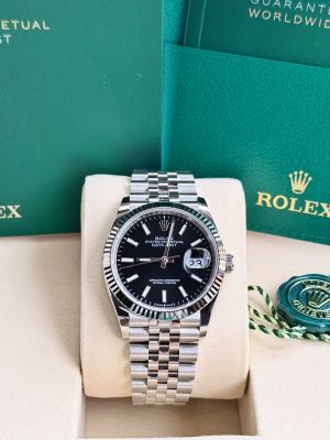 Role_x Oyster Perpetual Date Just Silver-Black