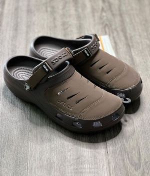 _crocs_classic_yukoon_clog_sandal_brown