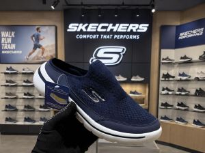 Ske.chers GO WALK 7 Men Walking Shoes blue