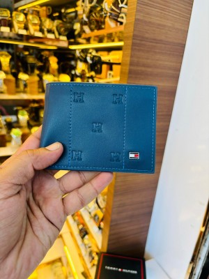 TOMMY HILFIGER PREMIUM QUALITY WALLET WITH BOX