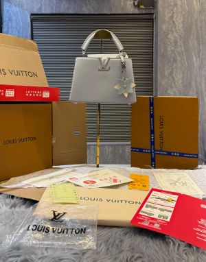 Louis_Vuitton_Artycapucines_Nicholas_Hlobo_premium_packaging_6267