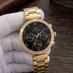 Tomm y Hilfiger  Watch For Her 550