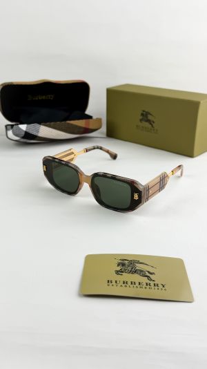 Burberry_gold_green_98410