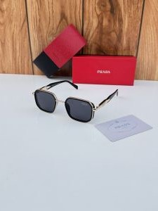 Prada_792_gold_black