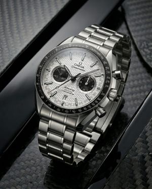 Omeg_a Speedmaster Racing Co-Axial Master Chronometer Chronograph