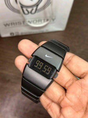 NIKE BLACK DIGITAL