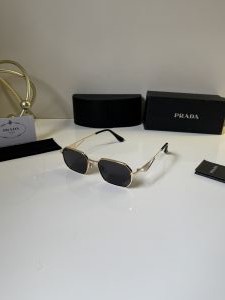 Prada_425_Gold_Black