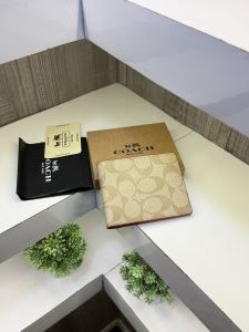 Coac h Signature Mens Wallet 
