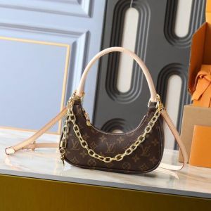 LOUIS_VUITTON_SLOUCHY_WITH_MAGNET_BOX_6341