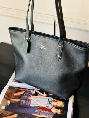 coach_Hutton_tote_bag_withbox_1875