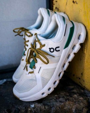 ON Cloudrunner 2  undyed white  green