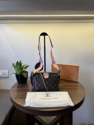 vuitton lv multi pochette with og wodden box