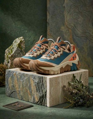 Under Armourr Athletic Hiking Bayou Orange Cantaloupe Gum Tan 1191