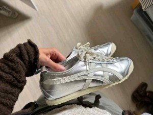Onitsuka_ Tiger Mexico 66 Silver White 358