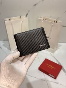 Salvator ferragam_o 045 black textured wallet with og box card and carry bag 