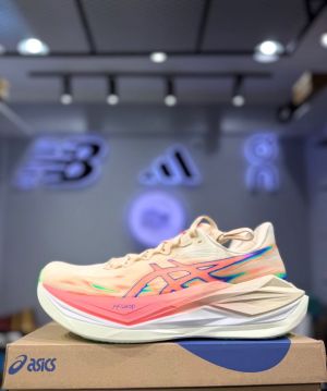 Asic.s Superblast 3 sea shell run corals