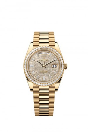 ROLEX Day Date Yellow Gold Diamond Bezel
