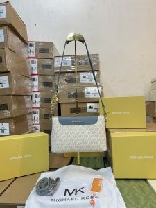 _Michael_kors_signature_mk_logo_with_box_928