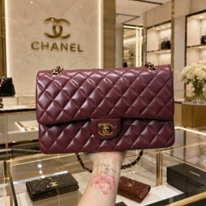 Chanel_Classic_Double_Flap_Shoulder_Bag_With_DoubleBox_DustBag