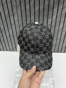 Gucci_GG_Black_Monogram_Premium_Unisex_Baseball_Hat_With_Original_Zipper_Polly_Bag