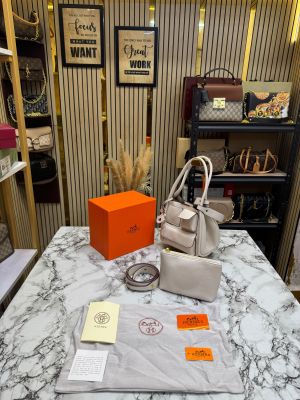Herme_s Picotin Pouch Hand Bag Including Horse Charm Original Box And Dust Bag (White)