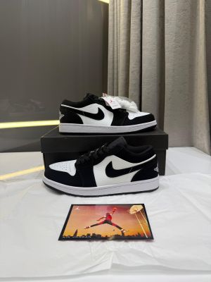 NIK_E AIR RETRO 1 PANDA LOW FIX