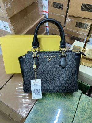 Michael_kors marilyn medium logo satchel with box 927