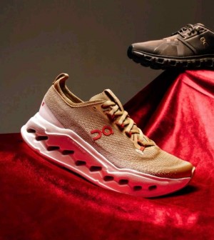 On CloudSurfer max Year Of The Horse Chai Ivory 2560