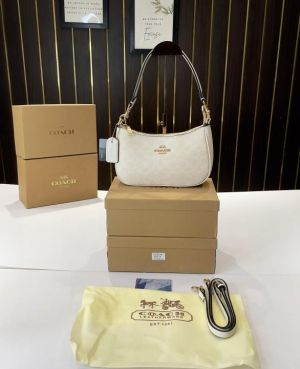 _Coch_teri_hobo_bag_with_carry_bag_(c4351white-white)