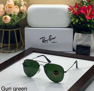 Rayban 3025 black green