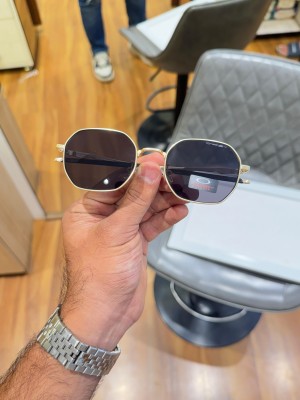 Oakley_24013 gold black with og box