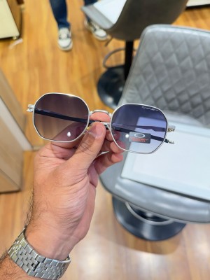 OAKLEY 24013 silver black with og box