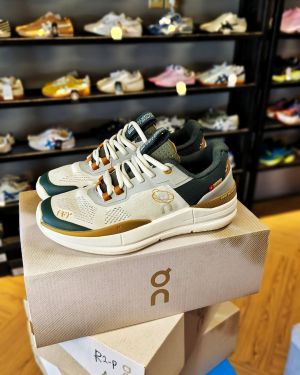 ON Cloud Roger Pro x Kith Ketika 381