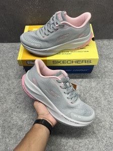 Skecher.s Hyper Burst Slip-ins Charcoal Pink