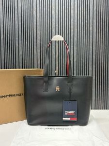 Tommy_Hillfigerr_Black_Monogram_Tote_With_Original_Box_Dustcover