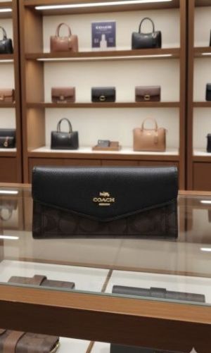 Coac_h womens wallet with box(5070-black)