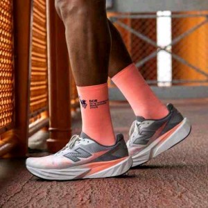 NEW BALANCEE FUELCELL REBEL V5 TCS NYC MARATHON 448