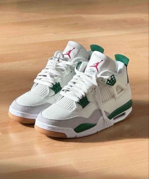 NIK_E AIR JORDAN RETRO 4 PINE GREEN WITH BOX FIX