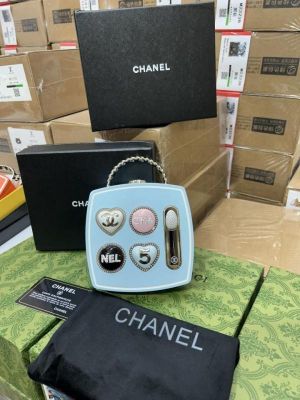 Chane_l makeup palette Minaudire Bag with box (STORE ARTICLE) 836